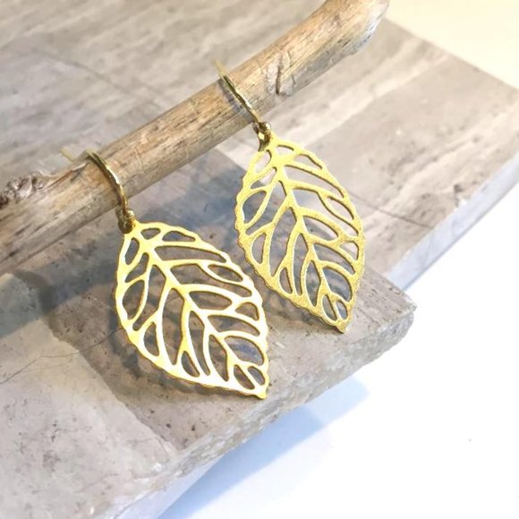 14K gold/Sterling Small Leaf cut out Earrings - Picture 2 of 4